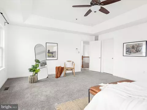 Bedroom - 6910 Lenape Ct, Brandywine, MD 20613 photo 3 of 6