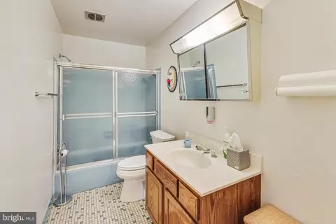 Bath - 4204 Kinmount Rd, Lanham, MD 20706 photo 2 of 3