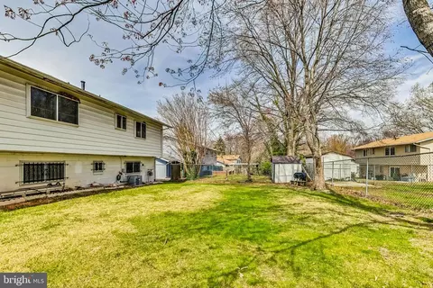 Exterior - 4204 Kinmount Rd, Lanham, MD 20706 photo 4 of 5