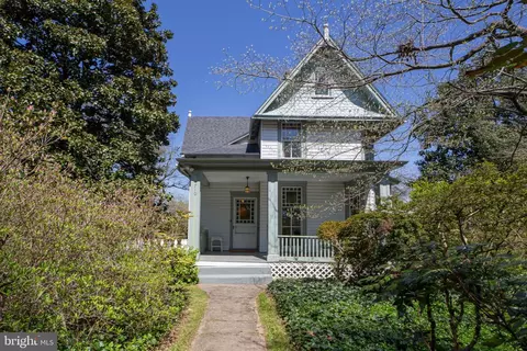 4710 College Ave, College Park, MD 20740