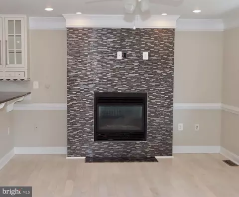 6408 97th Ave, Lanham, MD 20706 photo 9
