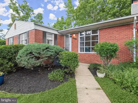 6812 96th Pl, Lanham, MD 20706 photo 7