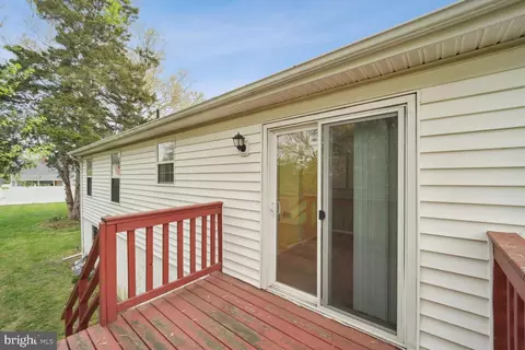 Exterior - 8105 Johnsam Rd, Clinton, MD 20735 photo 3 of 5