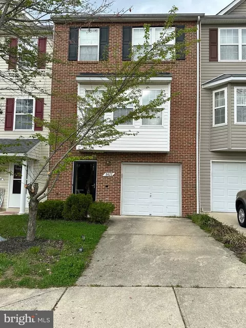 5622 Fishermens Ct, Clinton, MD 20735