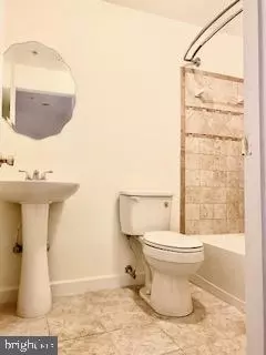 Bath - 7009 Chadds Ford Dr, Brandywine, MD 20613 photo 5 of 5