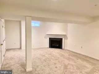 Living - 7009 Chadds Ford Dr, Brandywine, MD 20613 photo 1 of 2