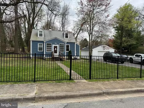 6625 Pine Grove Dr, Morningside, MD 20746