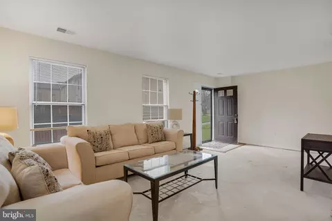 Living - 10509 Storch Dr, Lanham, MD 20706 photo 2 of 6