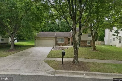 7201 Willow Hill Dr, Capitol Heights, MD 20743