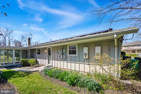 Exterior - 8701 Briarcroft Ln, Laurel, MD 20708 photo 6 of 7