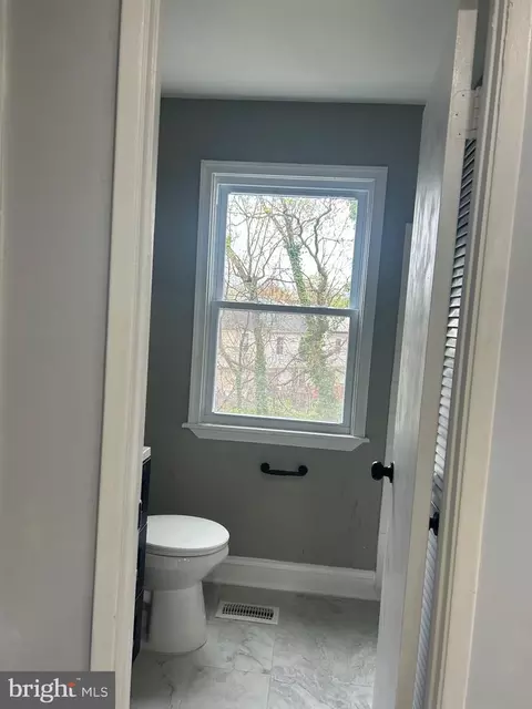 Bath - 7059 Palamar Ter, Lanham, MD 20706 photo 6 of 6