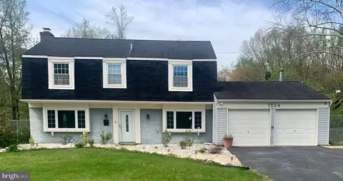 1524 Perrell Ln, Bowie, MD 20716