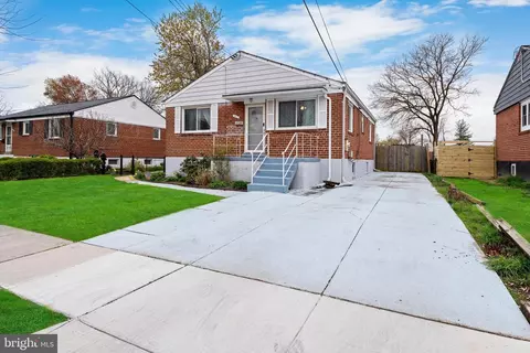 2417 Hannon St, Hyattsville, MD 20783