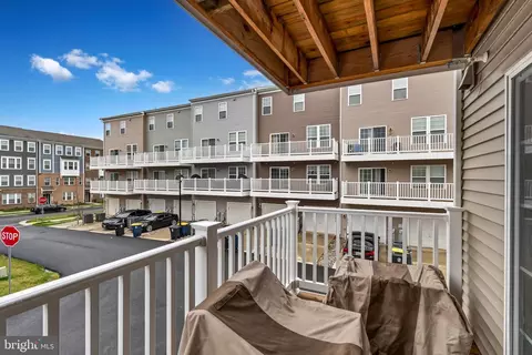 Exterior - 10501 John Glenn St, Lanham, MD 20706 photo 3 of 4
