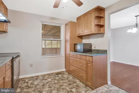 Kitchen - 5705 Skye Dr, Clinton, MD 20735 photo 5 of 5