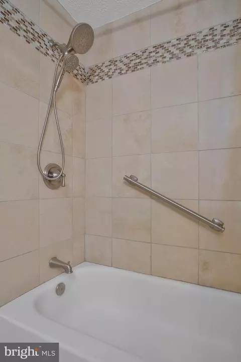 Bath - 5705 Skye Dr, Clinton, MD 20735 photo 4 of 4