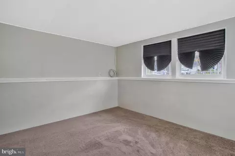 Bedroom - 5705 Skye Dr, Clinton, MD 20735 photo 5 of 7