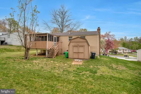 Exterior - 5705 Skye Dr, Clinton, MD 20735 photo 5 of 6