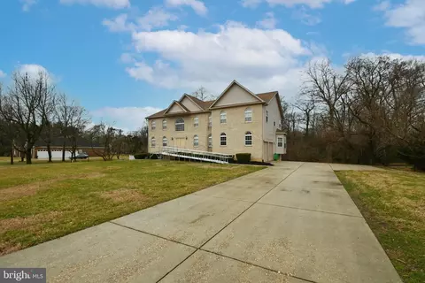 11105 Riverview Rd, Fort Washington, MD 20744