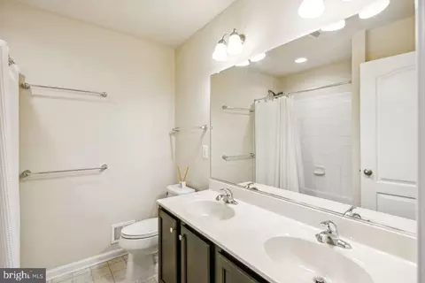 Bath - 8010 Hubble Dr, Lanham, MD 20706 photo 5 of 6