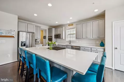 Kitchen - 8010 Hubble Dr, Lanham, MD 20706 photo 3 of 4