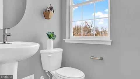 Bath - 8706 Cherrybark Rd, Clinton, MD 20735 photo 5 of 5