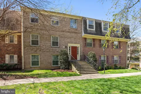 6014 Westchester Park Dr #6014 302, College Park, MD 20740