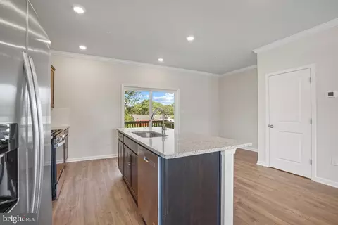 Kitchen - 8719 Tavern St, Clinton, MD 20735 photo 2 of 4