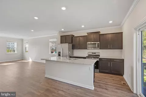 Kitchen - 8719 Tavern St, Clinton, MD 20735 photo 3 of 4