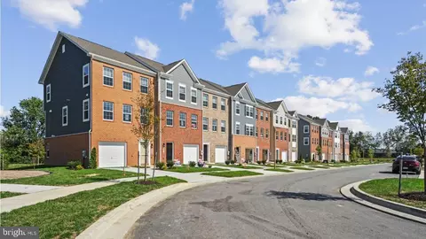 8715 Tavern St, Clinton, MD 20735