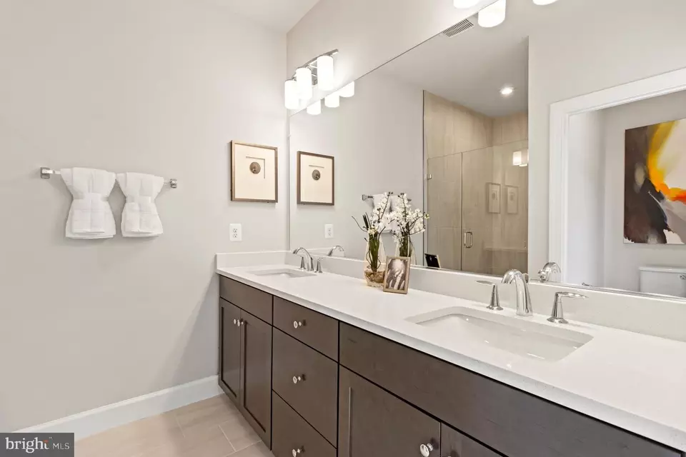 Bath - 6951 Gladebrook Rd, Brandywine, MD 20613 photo 1 of 2