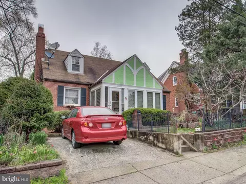 4008 Nicholson St, Hyattsville, MD 20782