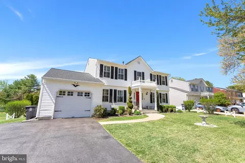 Exterior - 8102 Maxfield Dr, Clinton, MD 20735 photo 2 of 12