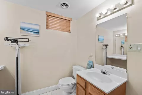 Bath - 8102 Maxfield Dr, Clinton, MD 20735 photo 5 of 5