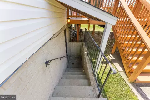Exterior - 8102 Maxfield Dr, Clinton, MD 20735 photo 10 of 12