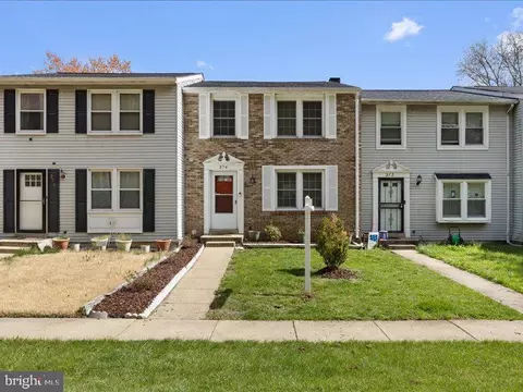 374 Possum Ct, Capitol Heights, MD 20743