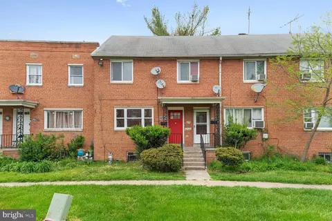 7952 Riggs Rd, Hyattsville, MD 20783