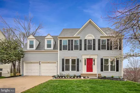 6314 Wood Pointe Dr, Glenn Dale, MD 20769