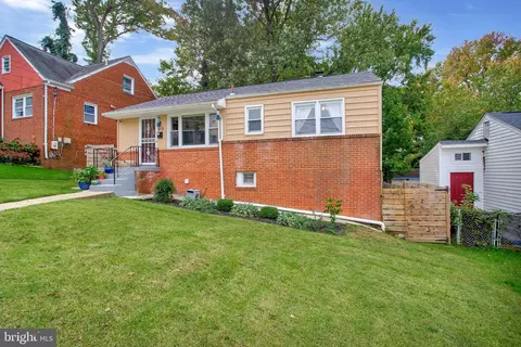 310 69th Pl, Capitol Heights, MD 20743