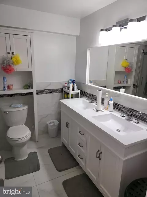 Bath - 3604 Jervis Pl, Clinton, MD 20735 photo 5 of 9