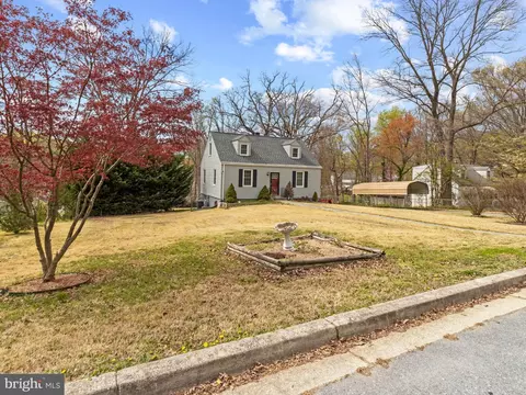 9009 Taylor Ln, Fort Washington, MD 20744