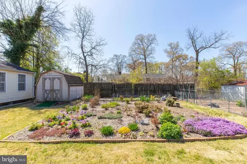 Exterior - 5705 Spruce Dr, Clinton, MD 20735 photo 11 of 17