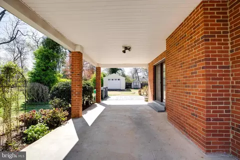 Exterior - 5705 Spruce Dr, Clinton, MD 20735 photo 5 of 17
