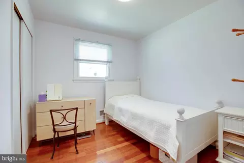 Bedroom - 5705 Spruce Dr, Clinton, MD 20735 photo 3 of 4