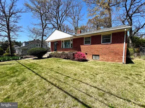 4714 Hollywood Rd, College Park, MD 20740