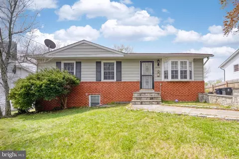 210 W Mill Ave, Capitol Heights, MD 20743