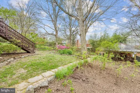 Exterior - 5726 39th Ave, Hyattsville, MD 20781 photo 8 of 11