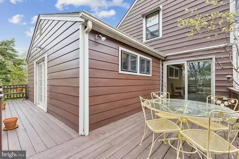 Exterior - 5726 39th Ave, Hyattsville, MD 20781 photo 7 of 11
