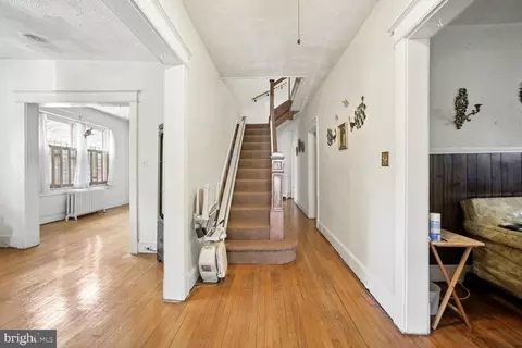 4200 29th St, Mount Rainier, MD 20712 photo 2