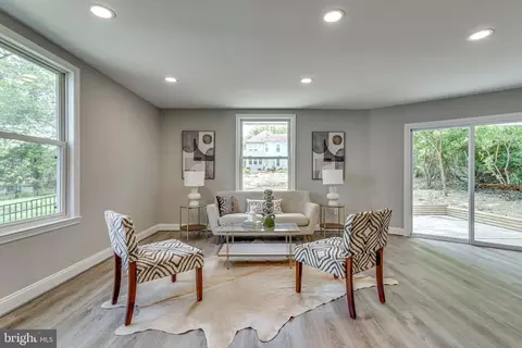 Living - 4105 30th St, Mount Rainier, MD 20712 photo 4 of 4